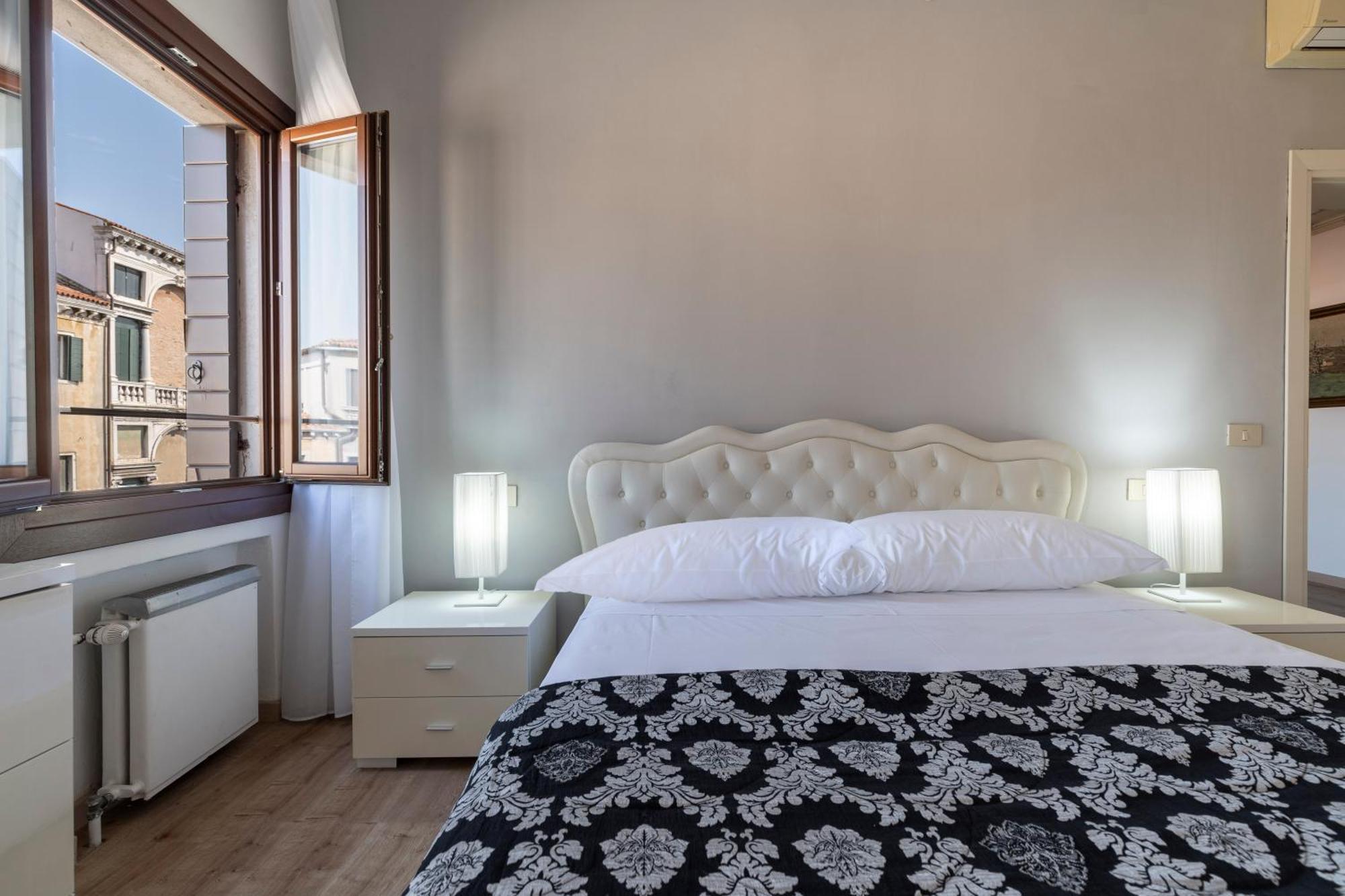 Ca' Dei Carmini Apartment Venice Room photo