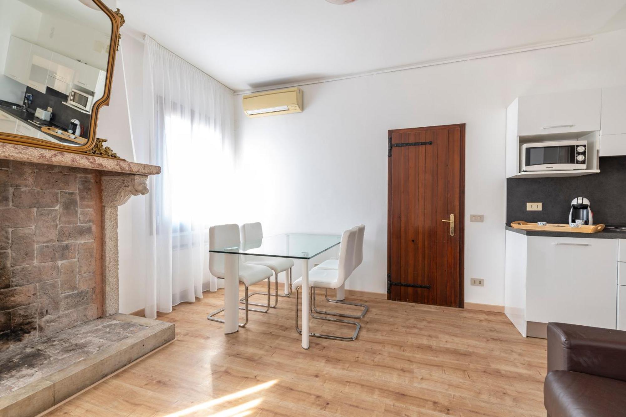 Ca' Dei Carmini Apartment Venice Room photo