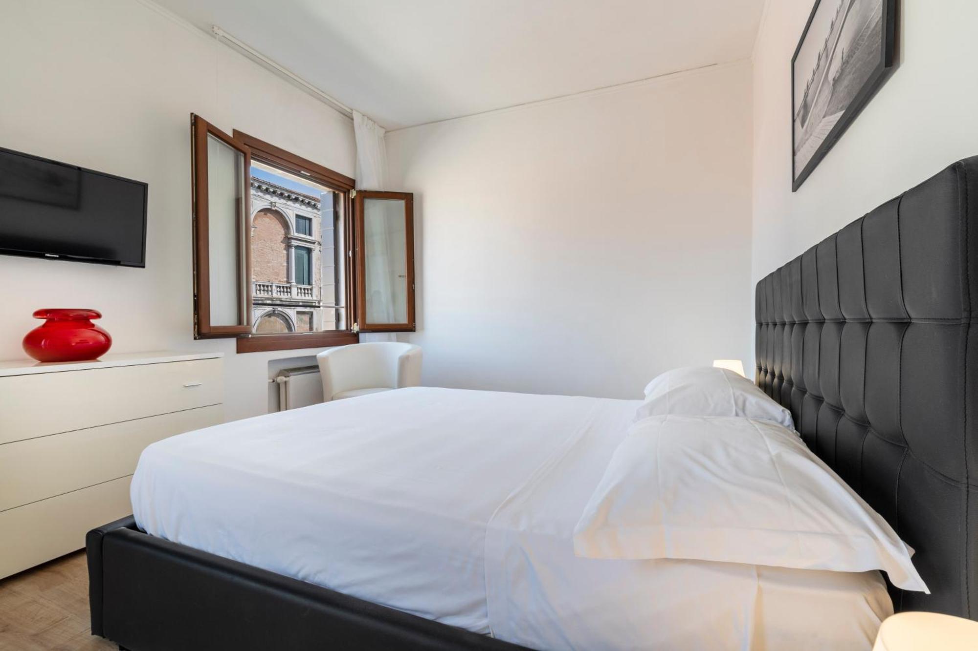 Ca' Dei Carmini Apartment Venice Room photo